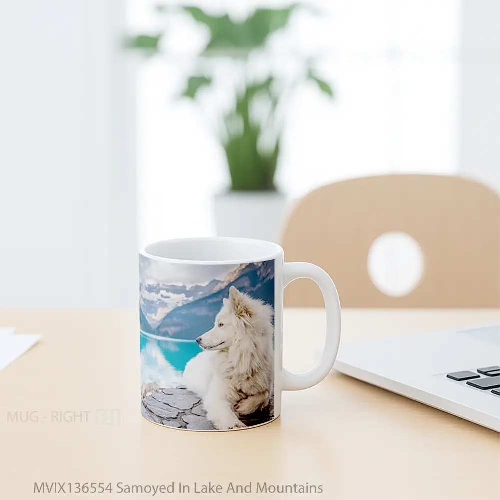 Mug Samoyed In Lake And Mountains Gelas Pemandangan Alam - All-side / Desain