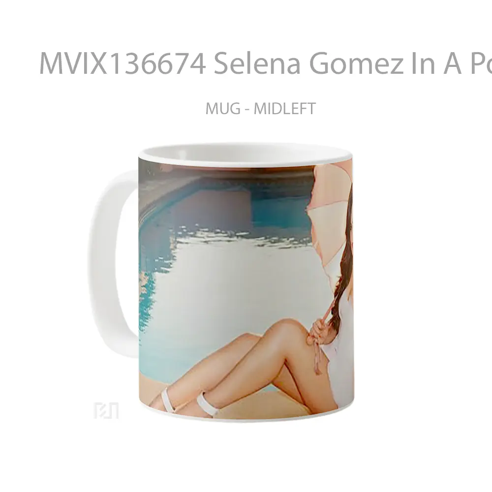 Mug Selena Gomez In A Pool Gelas Selebriti - All-side / Desain