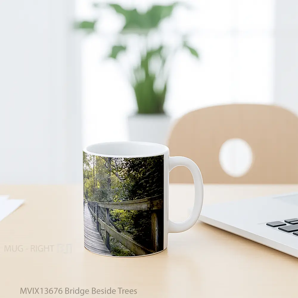 Mug Bridge Beside Trees Gelas Pemandangan Alam - All-side / Desain