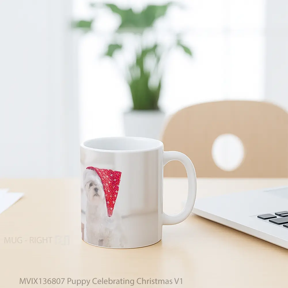 Mug Puppy Celebrating Christmas V1 Gelas Hewan Lucu - All-side / Desain