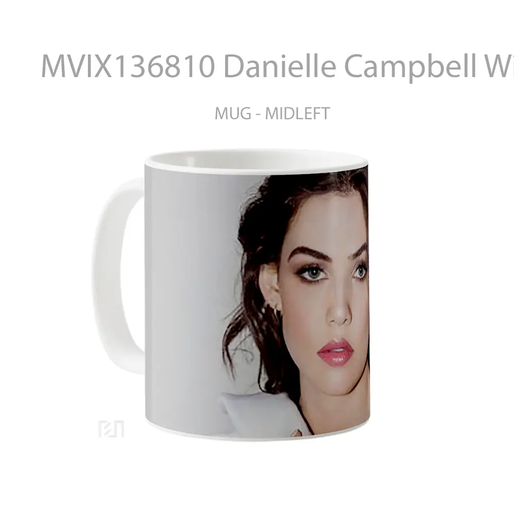 Mug Danielle Campbell With Make Up Gelas Keramik Unik - All-side / Desain
