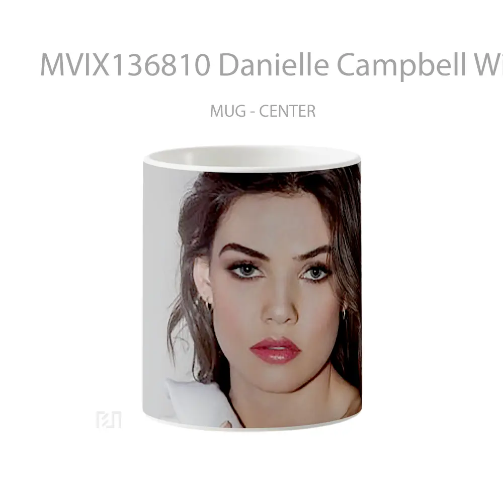 Mug Danielle Campbell With Make Up Gelas Keramik Unik