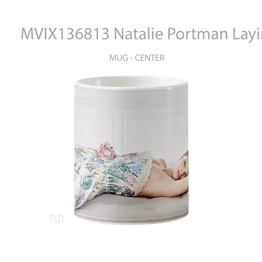 Mug Natalie Portman Laying Down Gelas Selebriti
