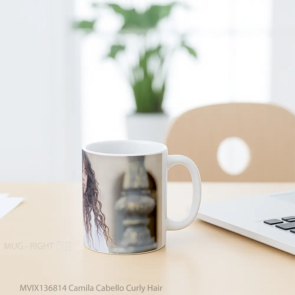 Mug Camila Cabello Curly Hair Gelas Selebriti - All-side / Desain