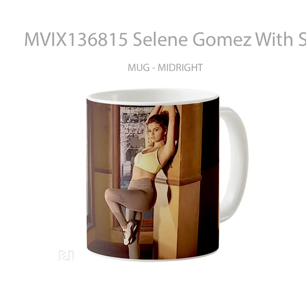 Mug Selene Gomez With Sportswear Gelas Keramik Unik - All-side / Desain