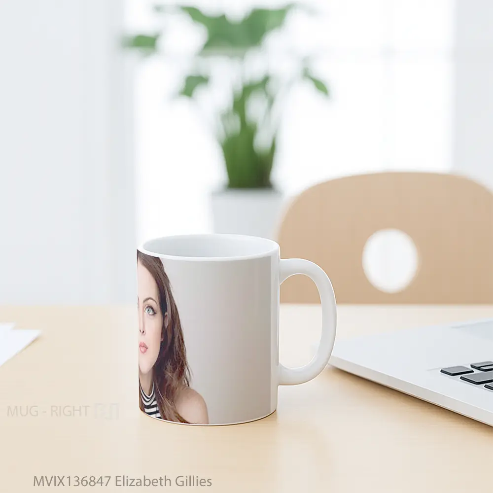 Mug Elizabeth Gillies Gelas Keramik Unik - All-side / Desain