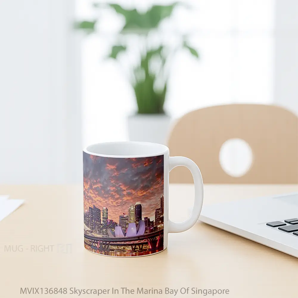 Mug Skyscraper In The Marina Bay Of Singapore Gelas Keramik Unik - All-side / Desain