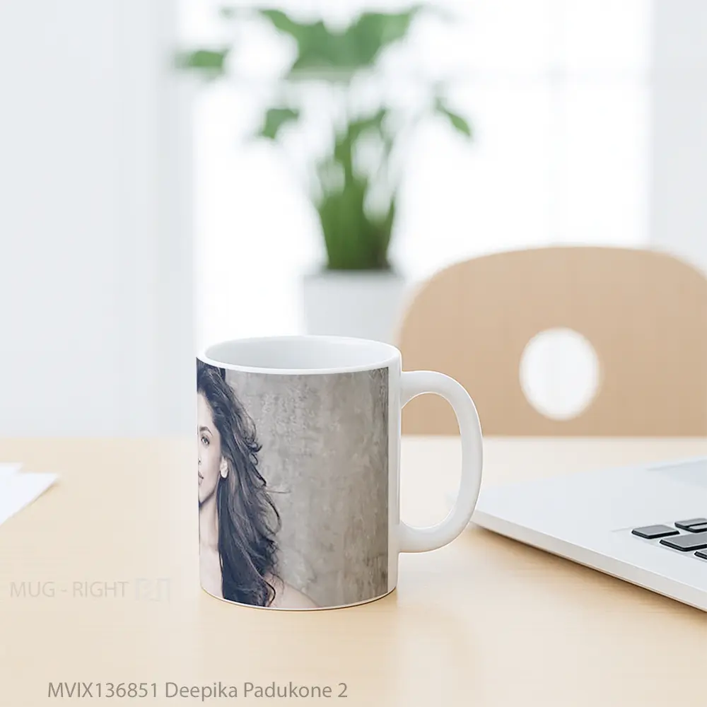 Mug Deepika Padukone 2 Gelas Keramik Unik - All-side / Desain