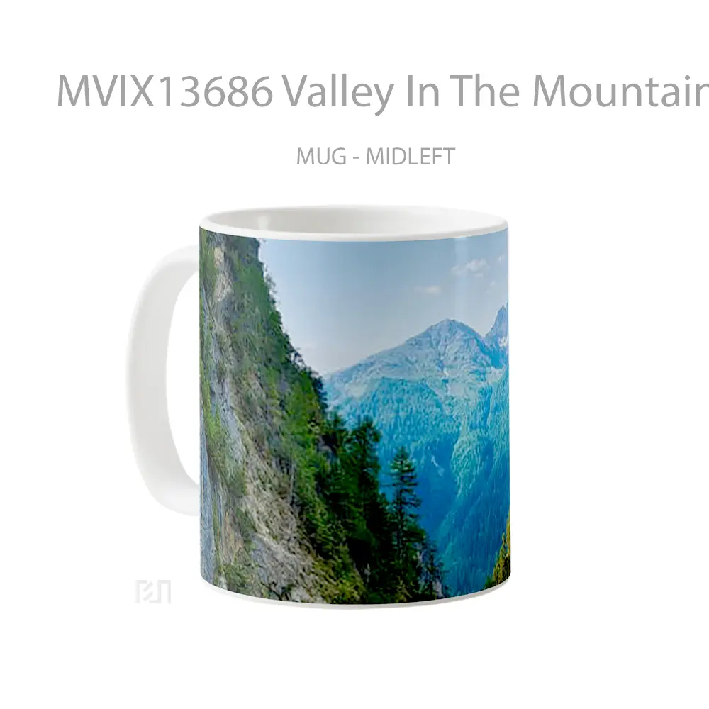 Mug Valley In The Mountains Gelas Pemandangan Alam - All-side / Desain
