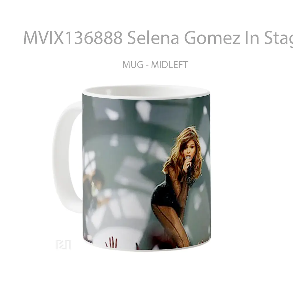 Mug Selena Gomez In Stage Gelas Selebriti - All-side / Desain