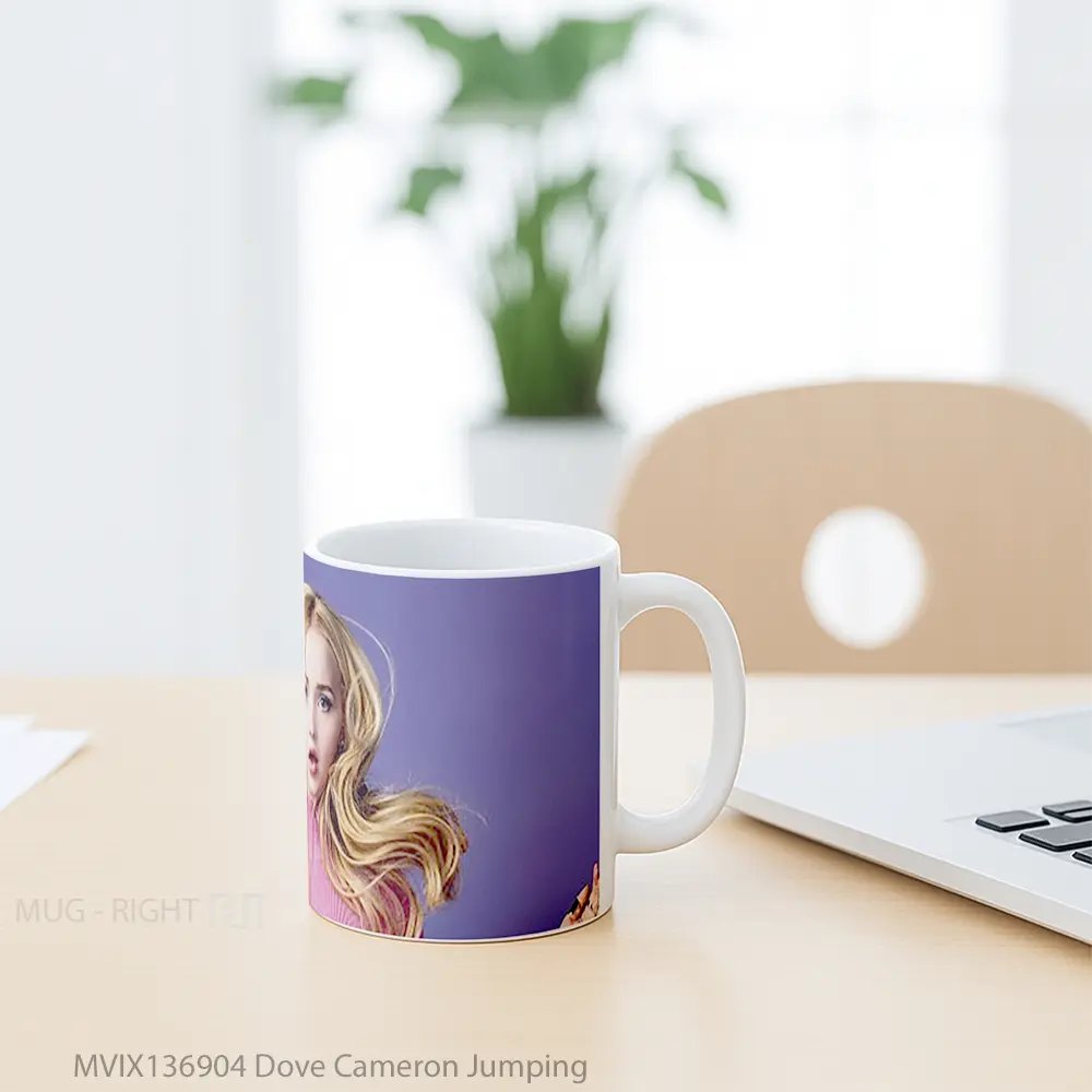 Mug Dove Cameron Jumping Gelas Keramik Unik - All-side / Desain