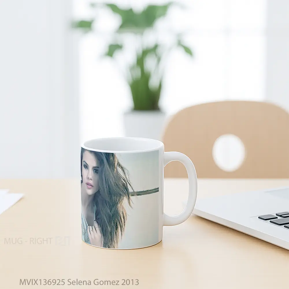 Mug Selena Gomez 2013 Gelas Selebriti - All-side / Desain