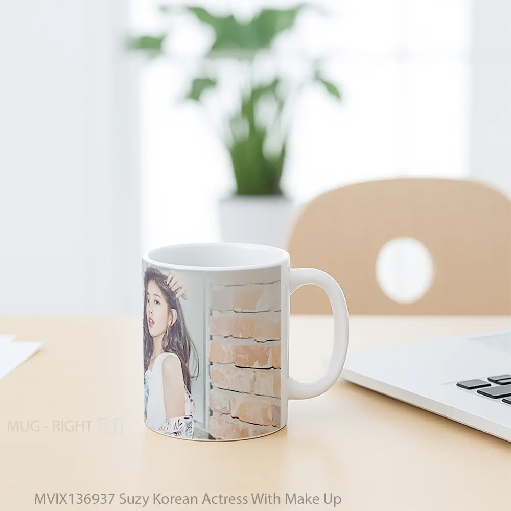 Mug Suzy Korean Actress With Make Up Gelas Keramik Unik - All-side / Desain