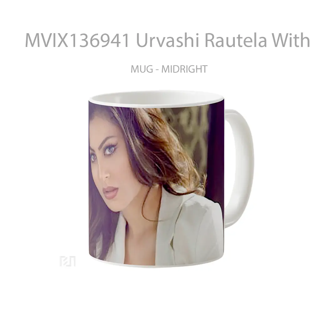 Mug Urvashi Rautela With Make Up Gelas Keramik Unik - All-side / Desain