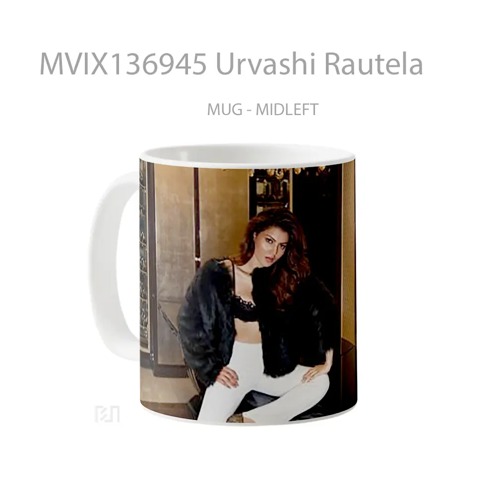 Mug Urvashi Rautela Gelas Keramik Unik - All-side / Desain