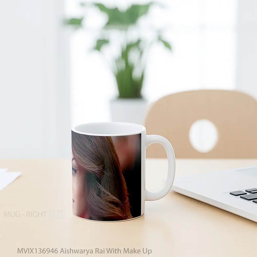 Mug Aishwarya Rai With Make Up Gelas Keramik Unik - All-side / Desain