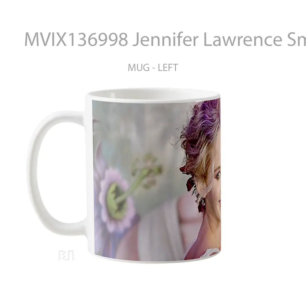 Mug Jennifer Lawrence Smiling Gelas Keramik Unik - All-side / Desain
