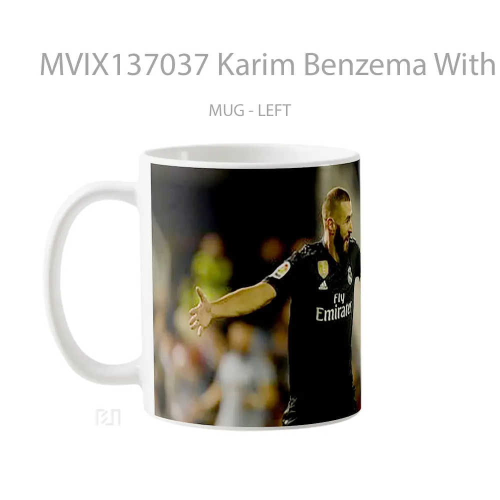 Mug Karim Benzema With Black Real Madrid Jersey Gelas Keramik Unik - All-side / Desain