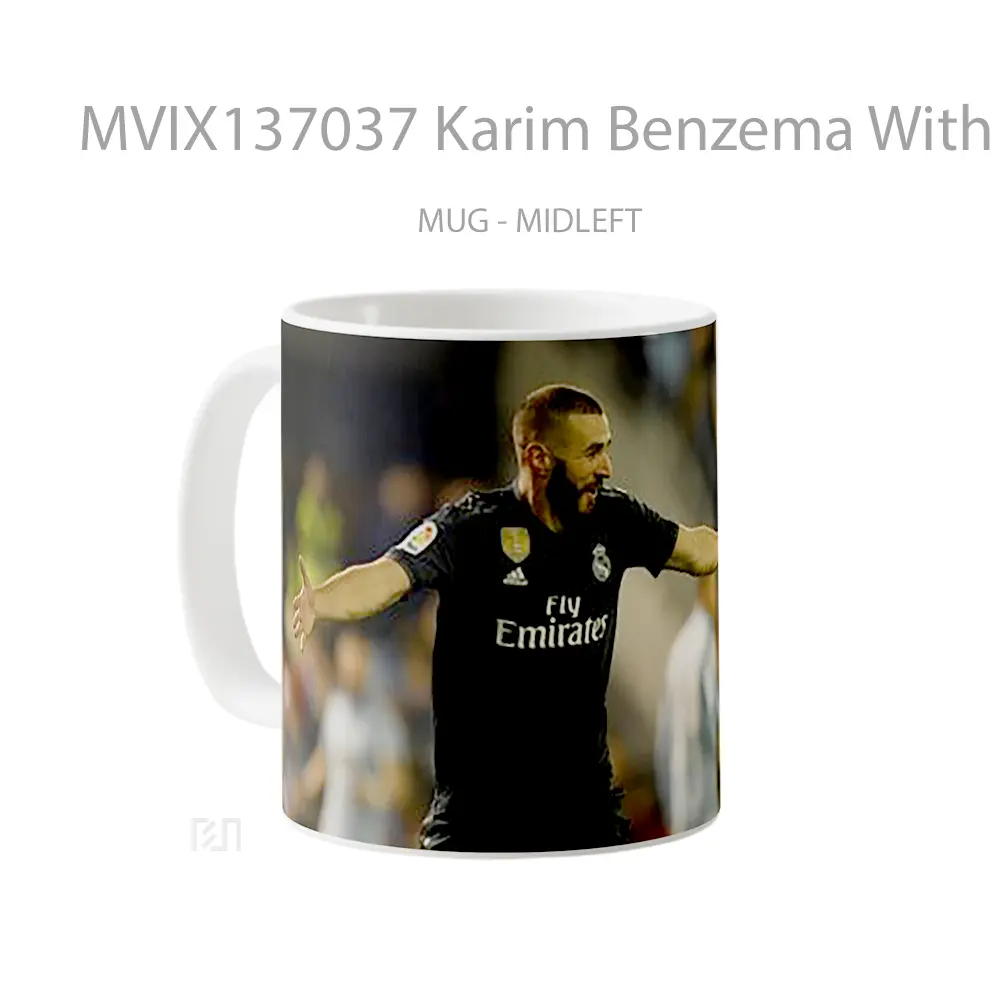 Mug Karim Benzema With Black Real Madrid Jersey Gelas Keramik Unik - All-side / Desain