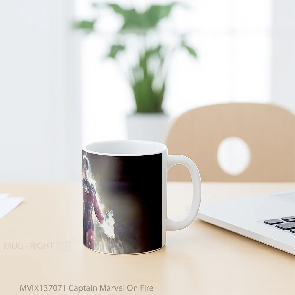 Mug Captain Marvel On Fire Gelas Superhero - All-side / Desain