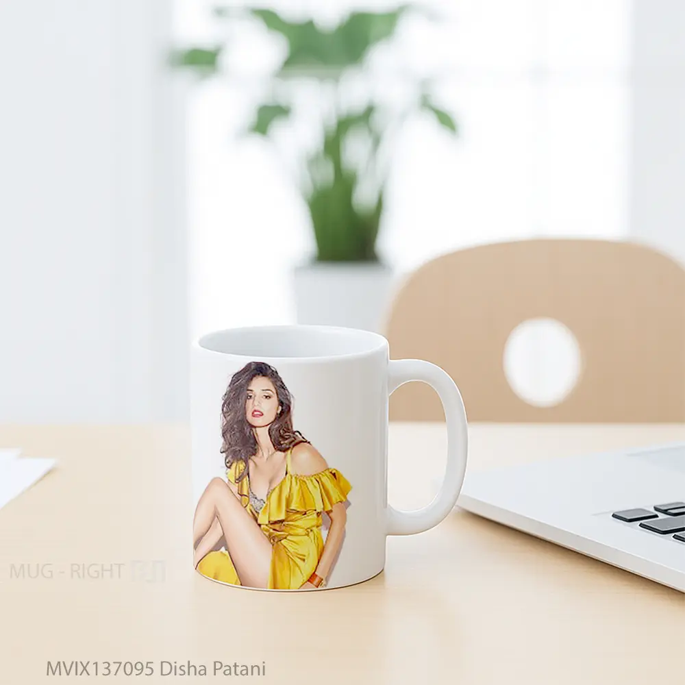 Mug Disha Patani Gelas Keramik Unik - All-side / Desain
