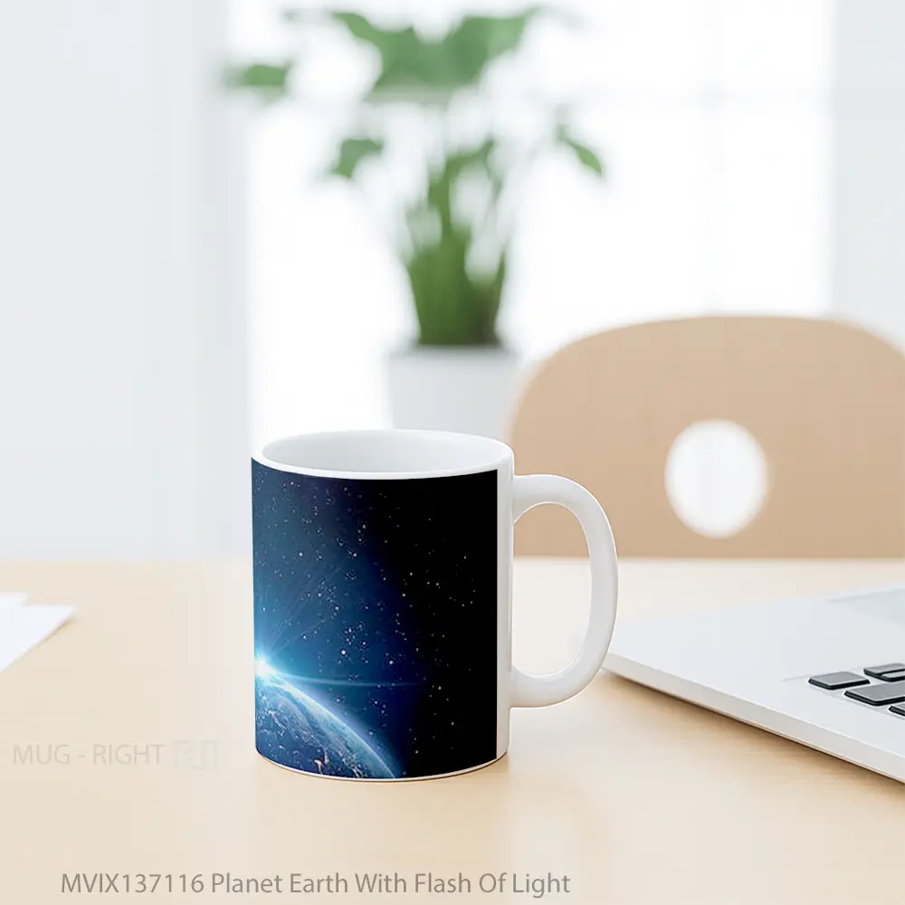 Mug Planet Earth With Flash Of Light Gelas Superhero - All-side / Desain