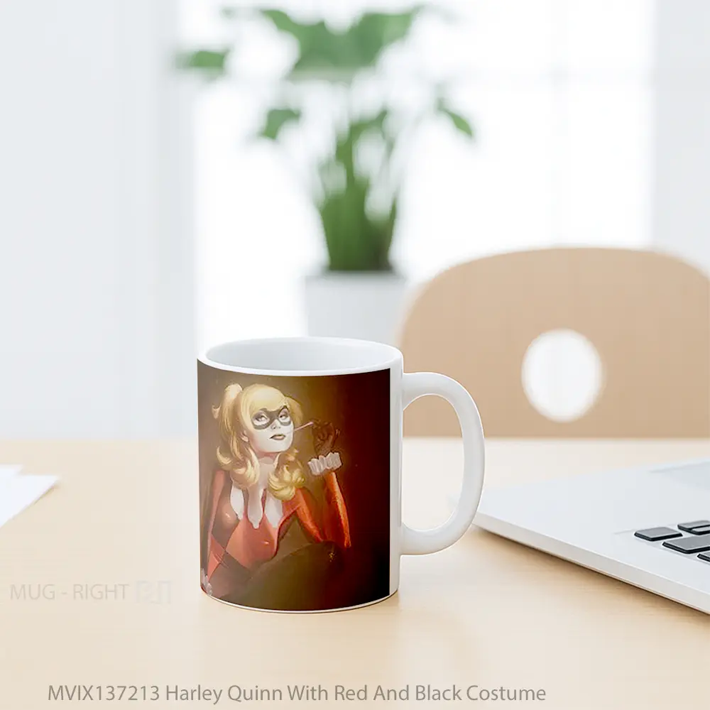 Mug Harley Quinn With Red And Black Costume Gelas Keramik Unik - All-side / Desain