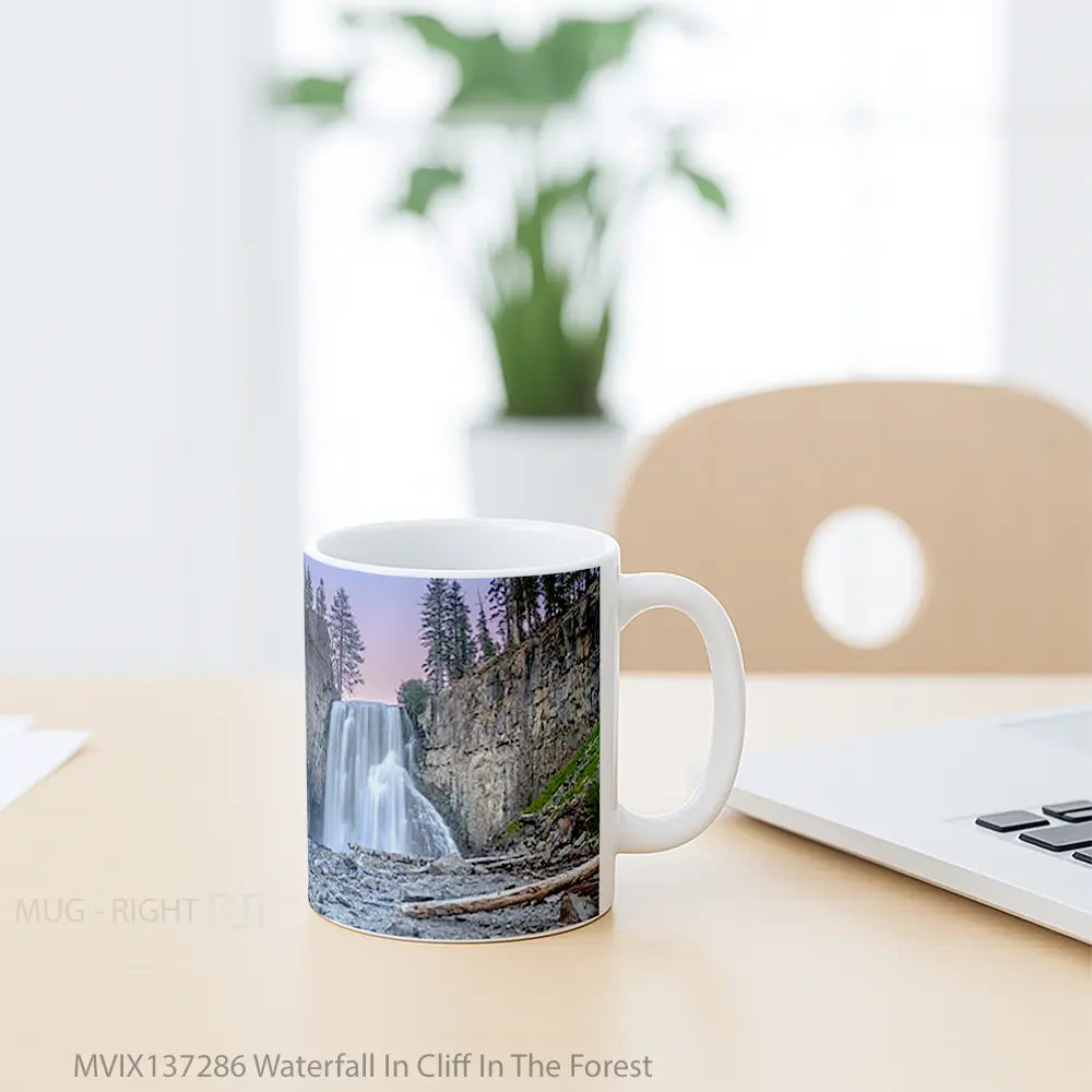 Mug Waterfall In Cliff In The Forest Gelas Pemandangan Alam - All-side / Desain