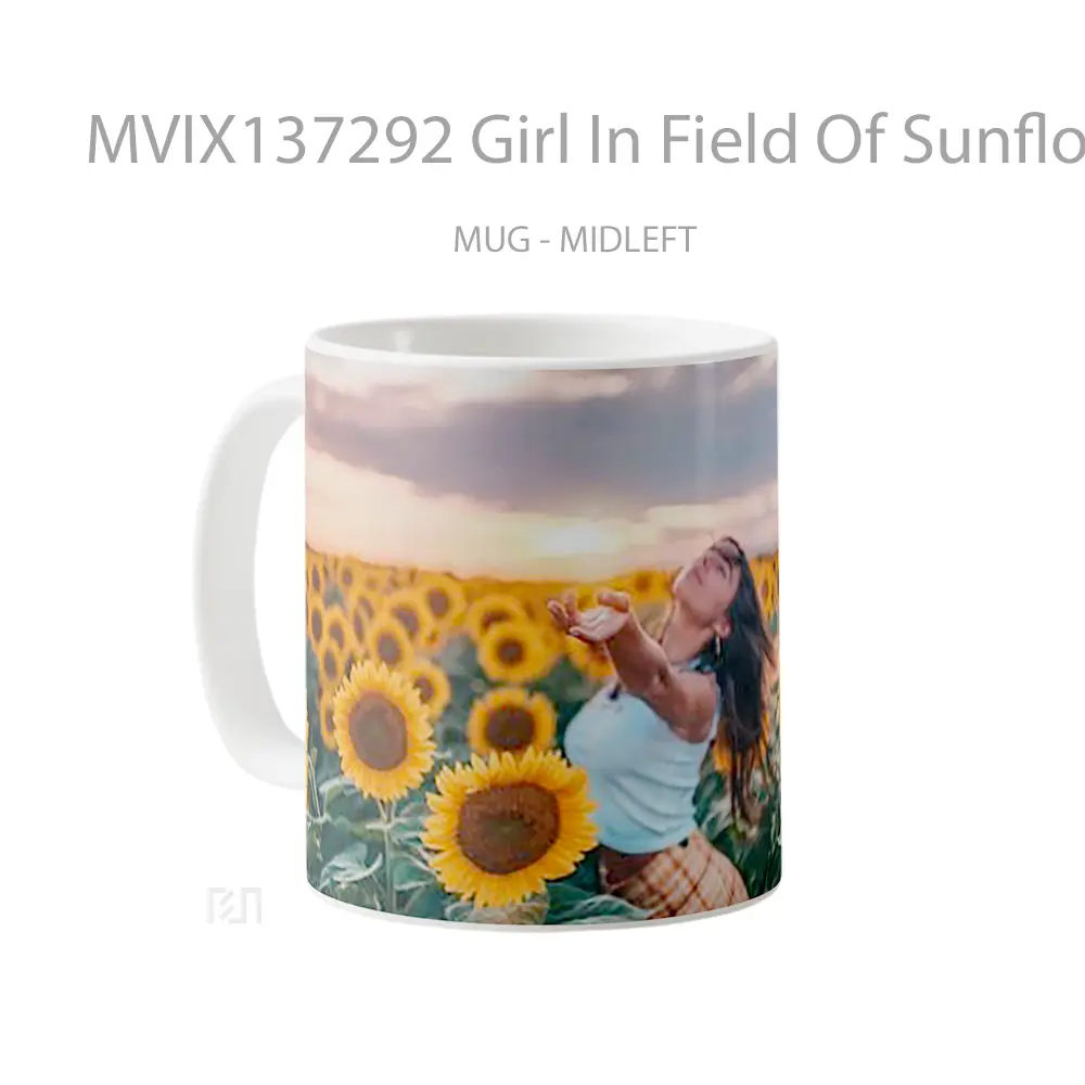 Mug Girl In Field Of Sunflowers Gelas Pemandangan Alam - All-side / Desain
