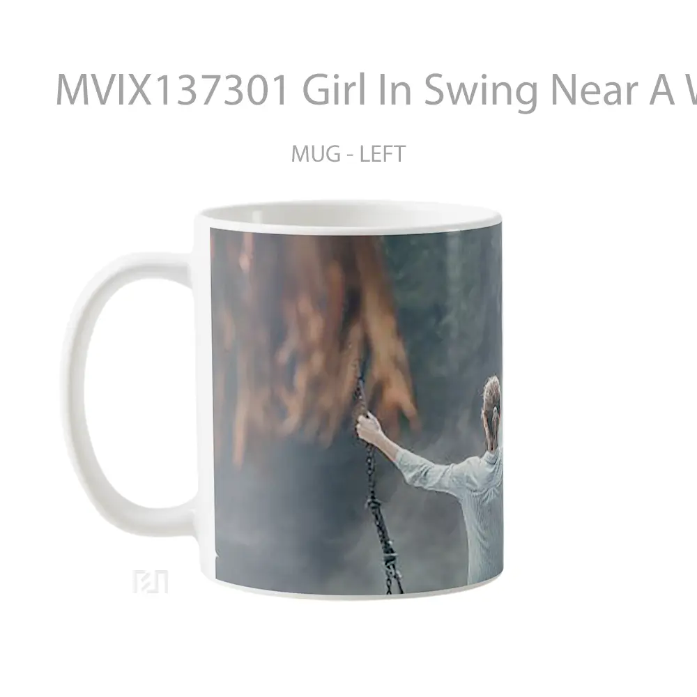 Mug Girl In Swing Near A Waterfall Gelas Pemandangan Alam - All-side / Desain