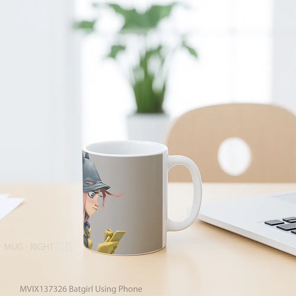 Mug Batgirl Using Phone Gelas Superhero - All-side / Desain