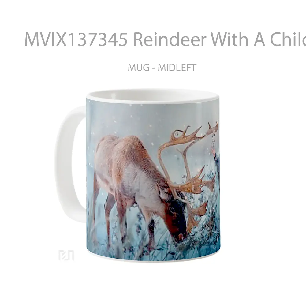 Mug Reindeer With A Child In Snow Gelas Hewan Lucu - All-side / Desain