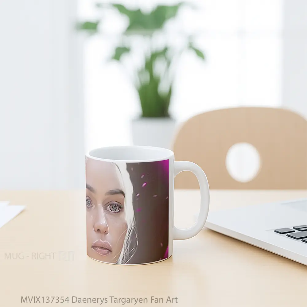 Mug Daenerys Targaryen Fan Art Gelas Keramik Unik - All-side / Desain