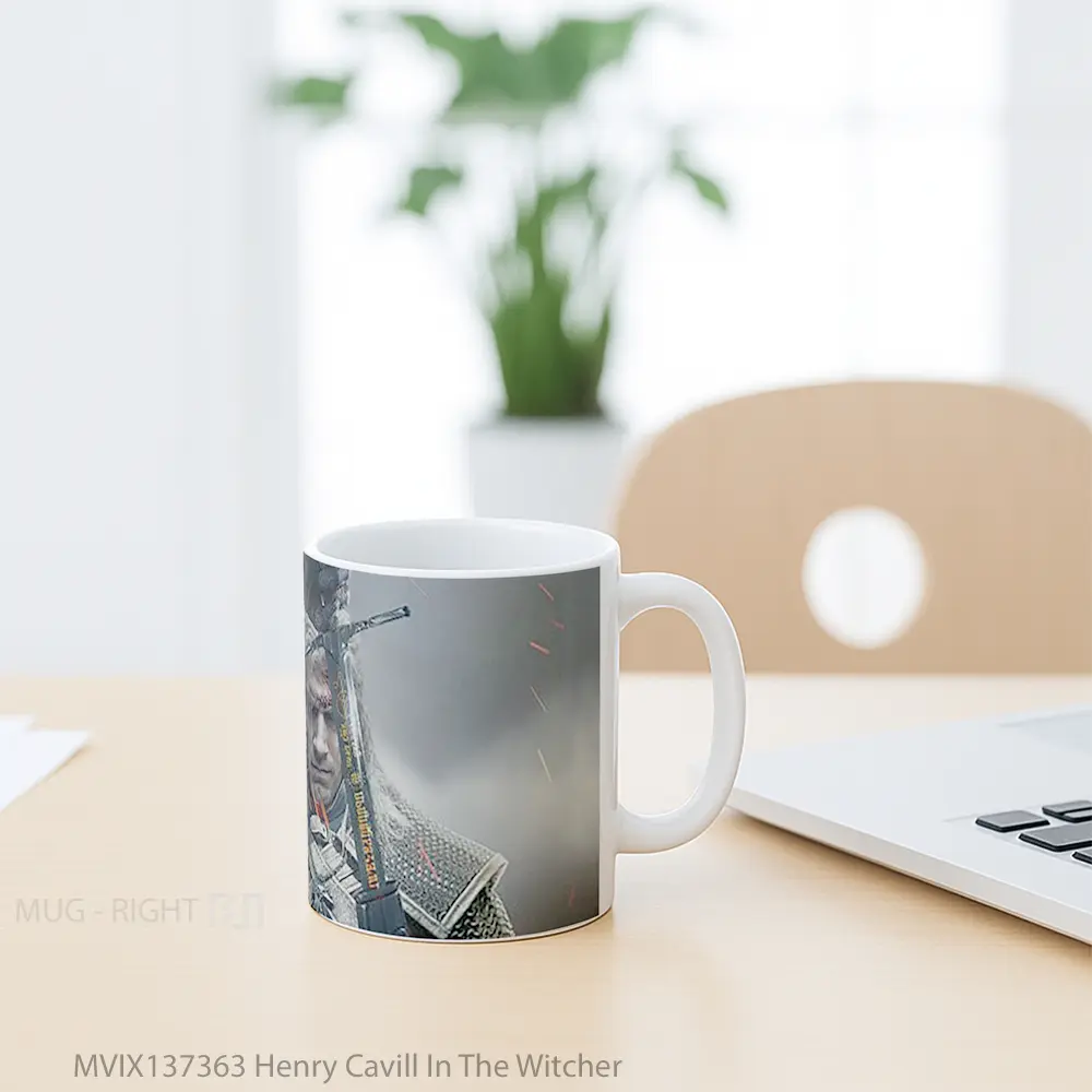 Mug Henry Cavill In The Witcher Gelas Keramik Unik - All-side / Desain