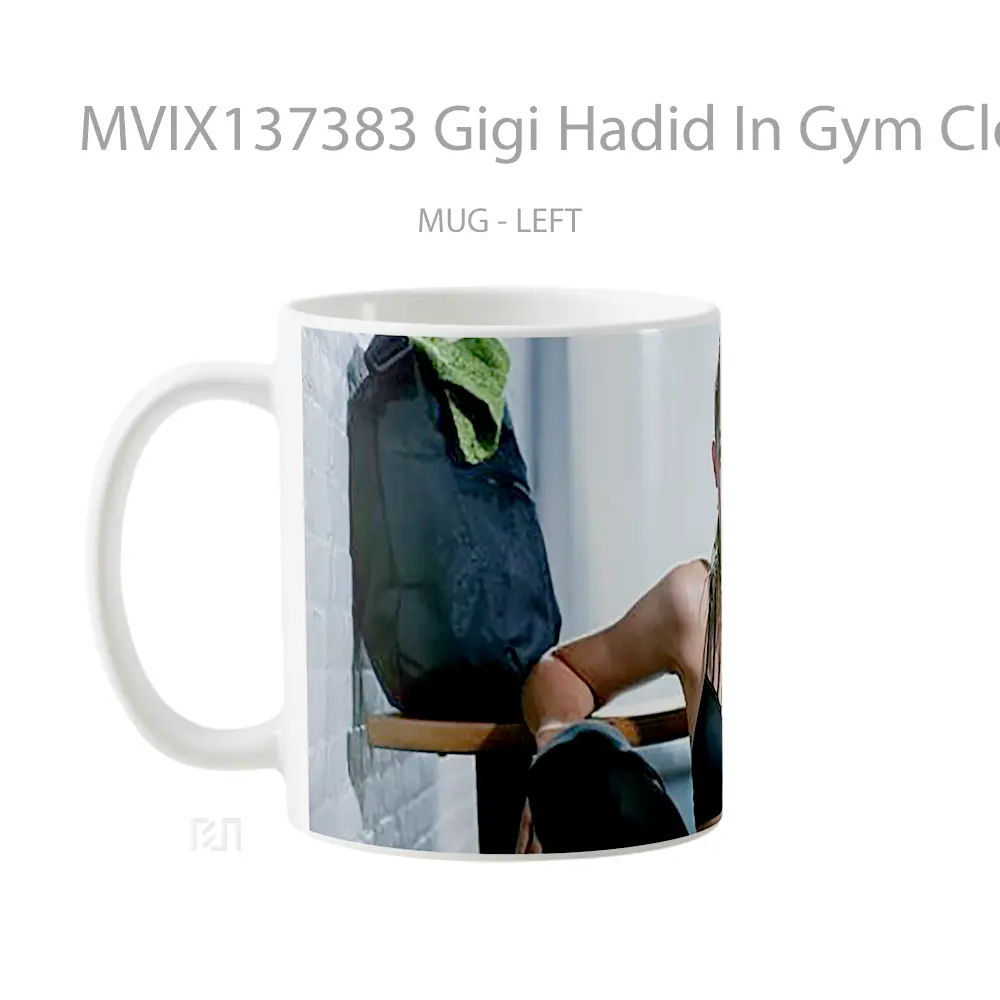 Mug Gigi Hadid In Gym Clothes Gelas Keramik Unik - All-side / Desain