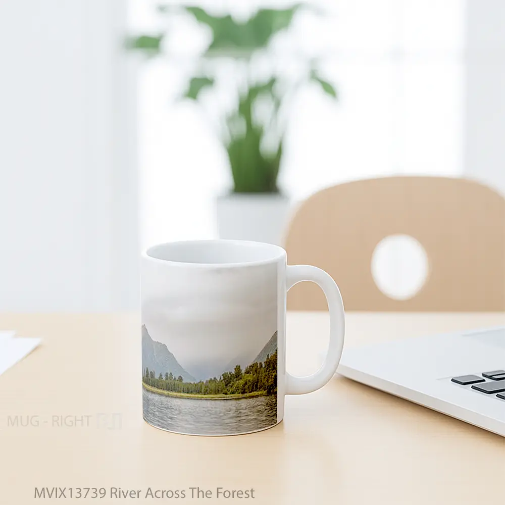 Mug River Across The Forest Gelas Pemandangan Alam - All-side / Desain