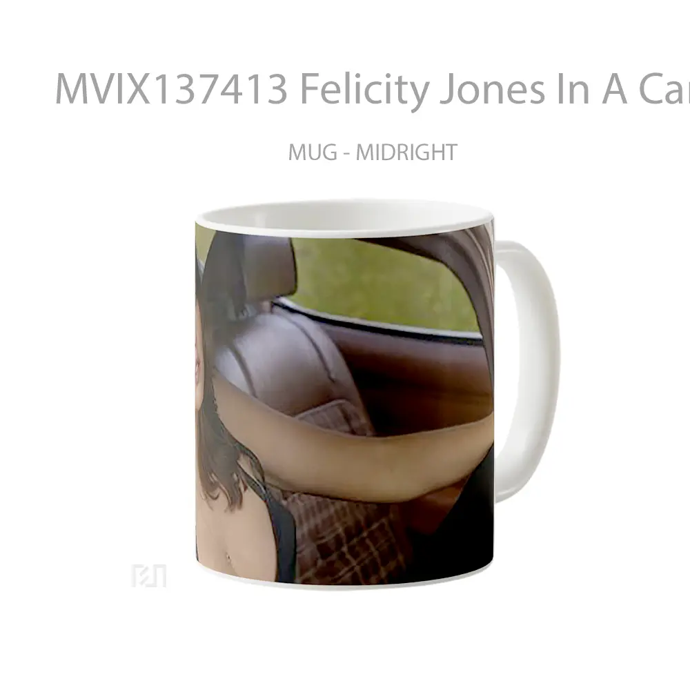 Mug Felicity Jones In A Car Cangkir Mobil - All-side / Desain
