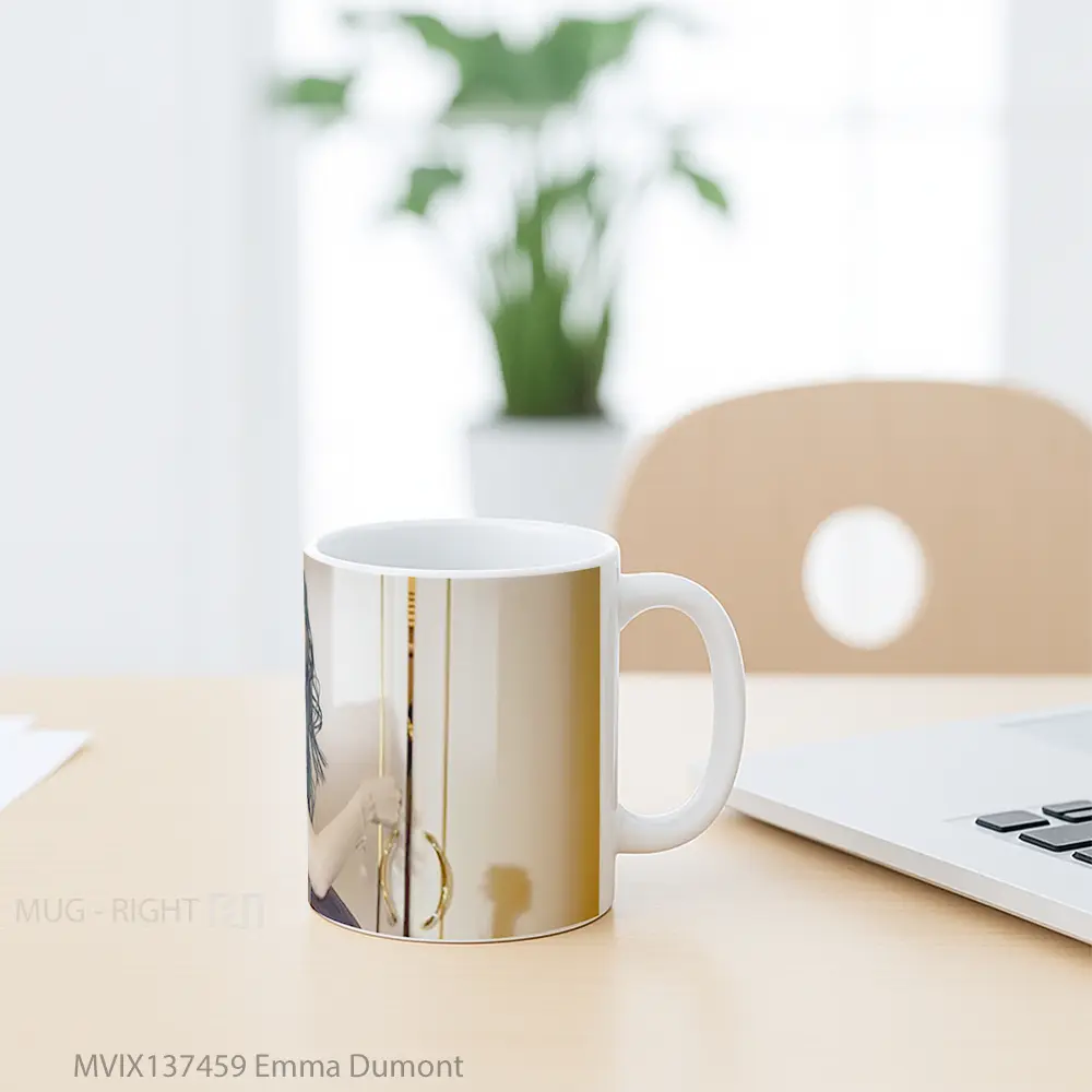 Mug Emma Dumont Gelas Keramik Unik - All-side / Desain