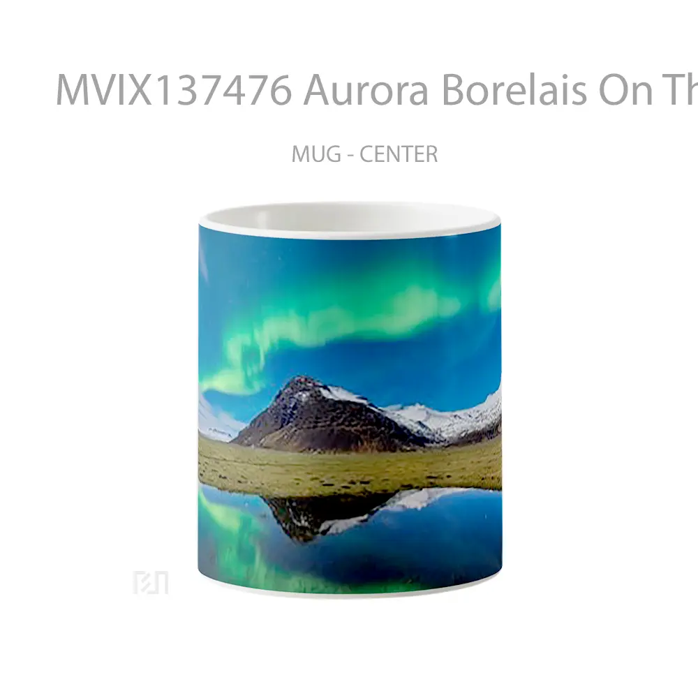 Mug Aurora Borelais On The Mountains Gelas Pemandangan Alam
