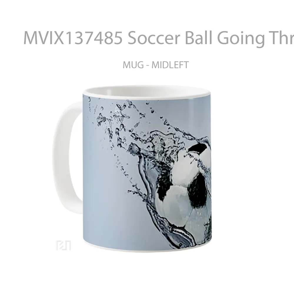Mug Soccer Ball Going Through Water Gelas Pemandangan Alam - All-side / Desain
