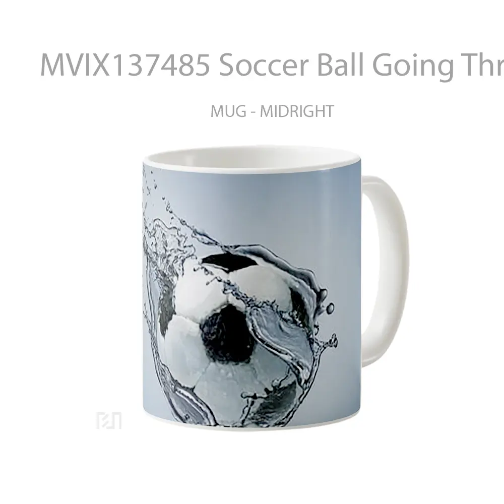 Mug Soccer Ball Going Through Water Gelas Pemandangan Alam - All-side / Desain