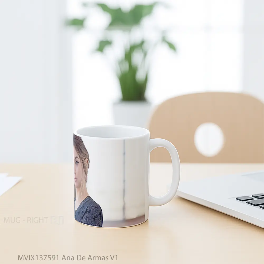 Mug Ana De Armas V1 Gelas Keramik Unik - All-side / Desain