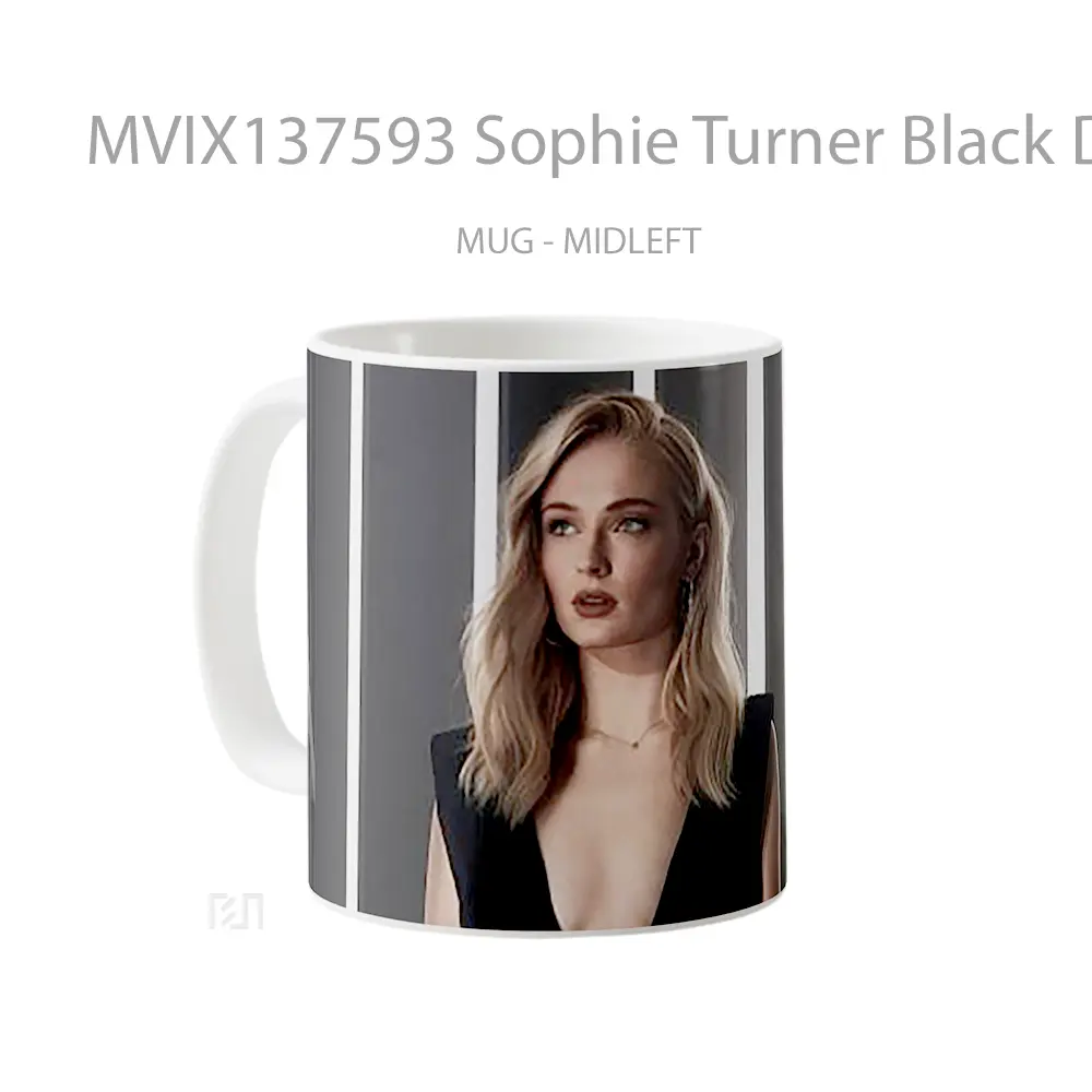 Mug Sophie Turner Black Dress Gelas Keramik Unik - All-side / Desain