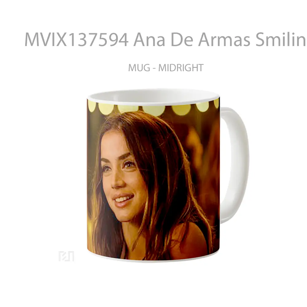 Mug Ana De Armas Smiling Gelas Keramik Unik - All-side / Desain