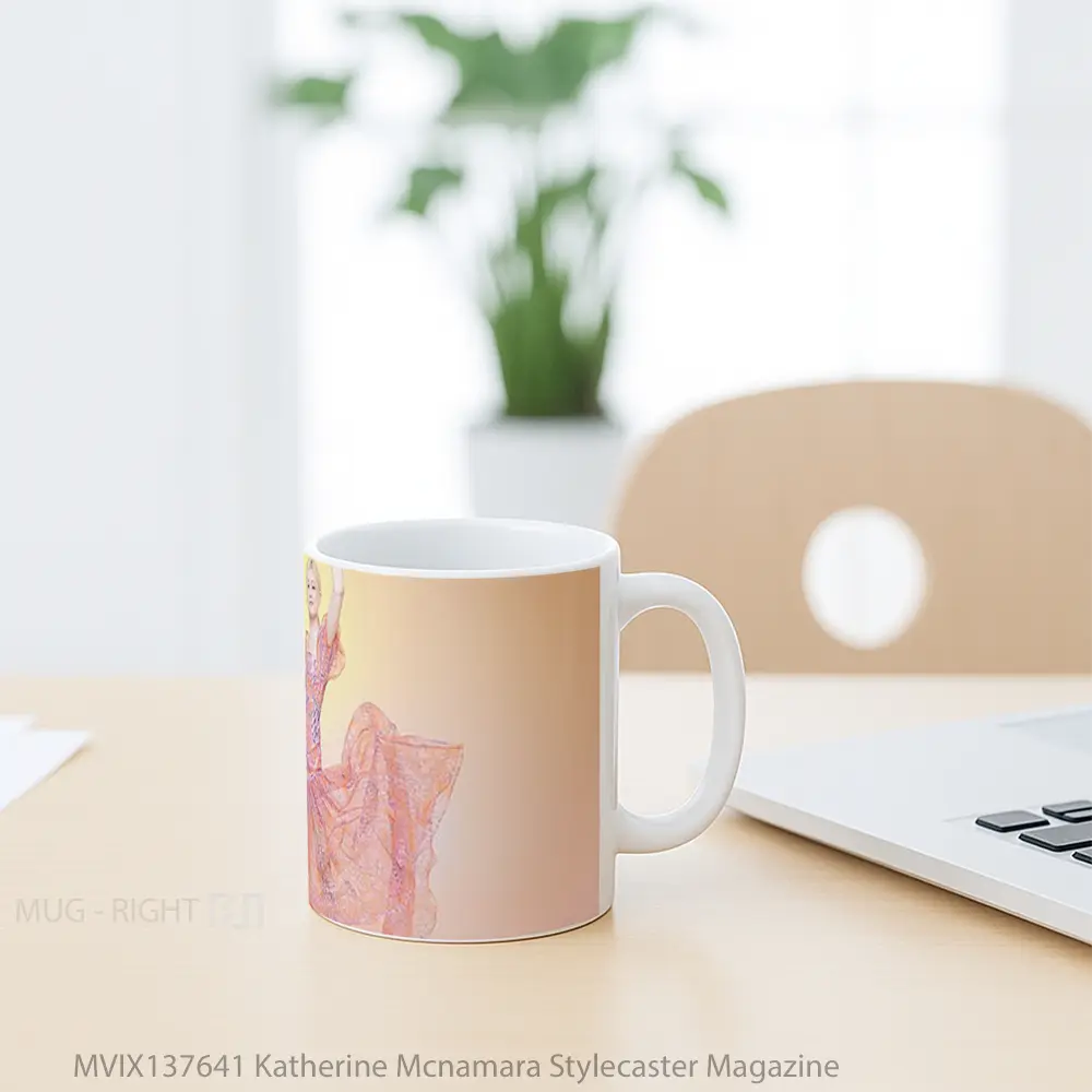 Mug Katherine Mcnamara Stylecaster Magazine Gelas Keramik Unik - All-side / Desain
