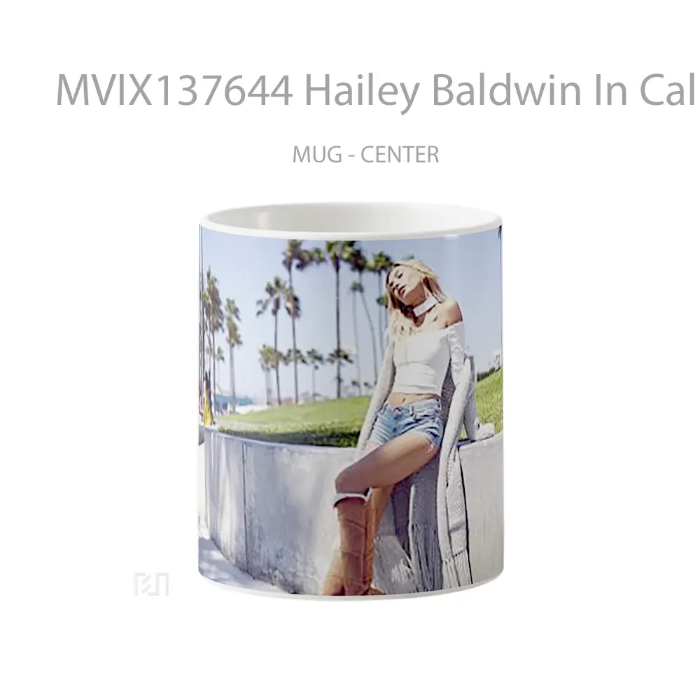 Mug Hailey Baldwin In California Gelas Keramik Unik