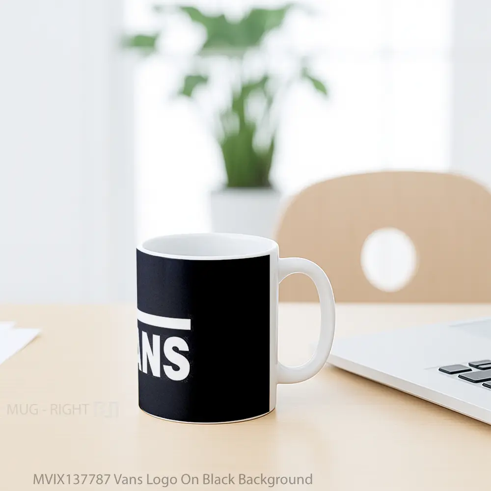 Mug Vans Logo On Black Background Gelas Keramik Unik - All-side / Desain