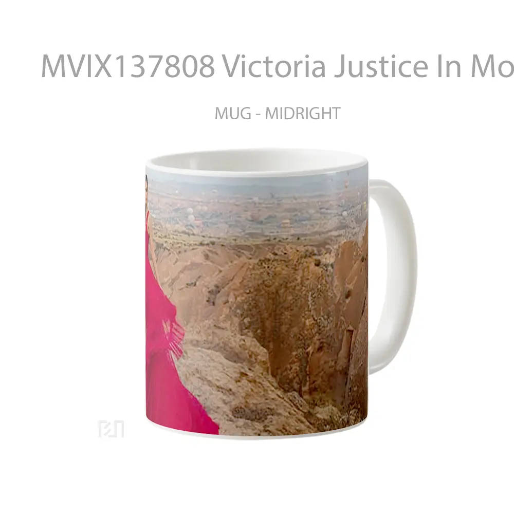 Mug Victoria Justice In Mountains Gelas Pemandangan Alam - All-side / Desain