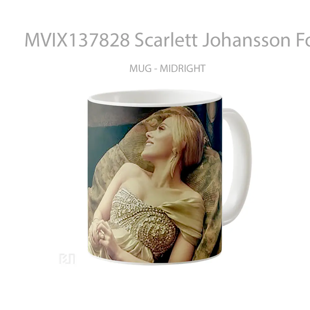 Mug Scarlett Johansson For Vanity Fair Gelas Selebriti - All-side / Desain