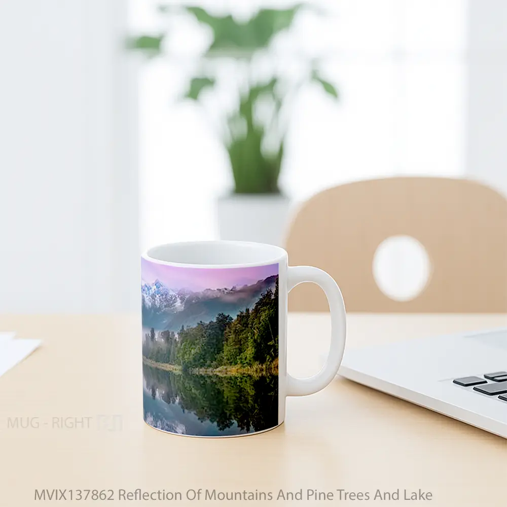 Mug Reflection Of Mountains And Pine Trees And Lake Gelas Pemandangan Alam - All-side / Desain